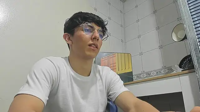 ElanGiraldo Webcam Show