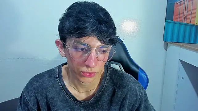 Webkamerová show ElanGiraldo