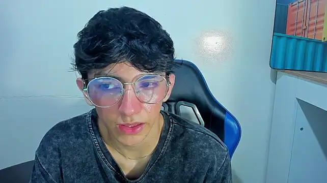 عرض كام ElanGiraldo