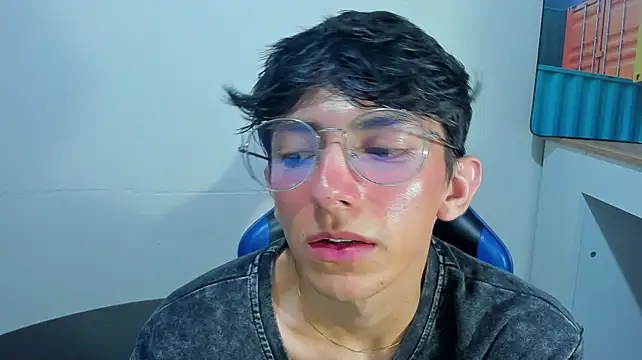 عرض كام ElanGiraldo