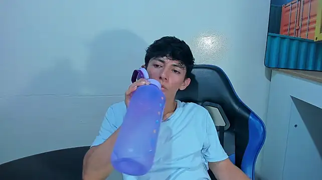 ElanGiraldo Adlı Modelin Web Kamerası Şovu