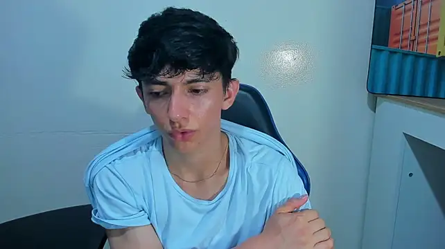 ElanGiraldo Шоу с уебкамера