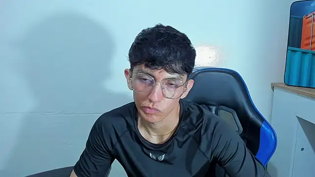 ElanGiraldo's Webcam Show
