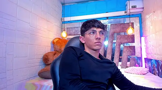 عرض كام ElanGiraldo