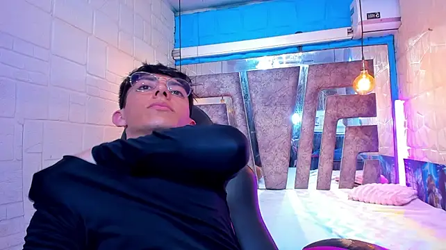 ElanGiraldo 网络视讯表演