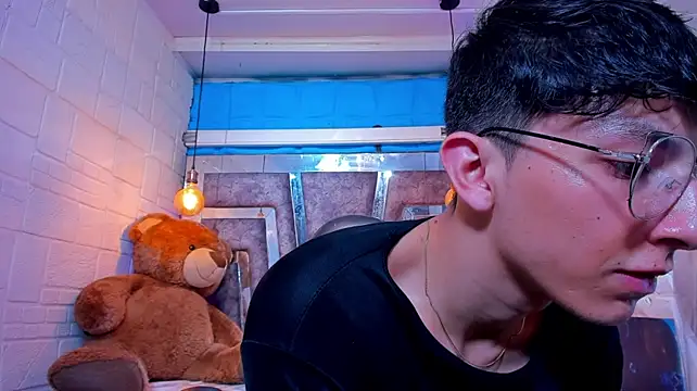 ElanGiraldo Pertunjukan Webcam