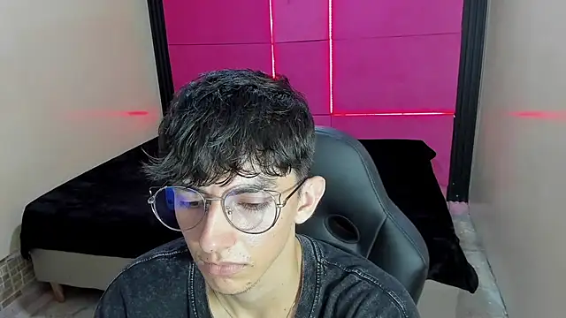 ElanGiraldo Шоу с уебкамера