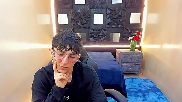 عرض كام ElanGiraldo