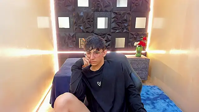 ElanGiraldo webcam show