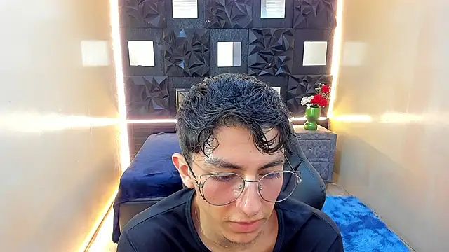 ElanGiraldo webkamerás műsora