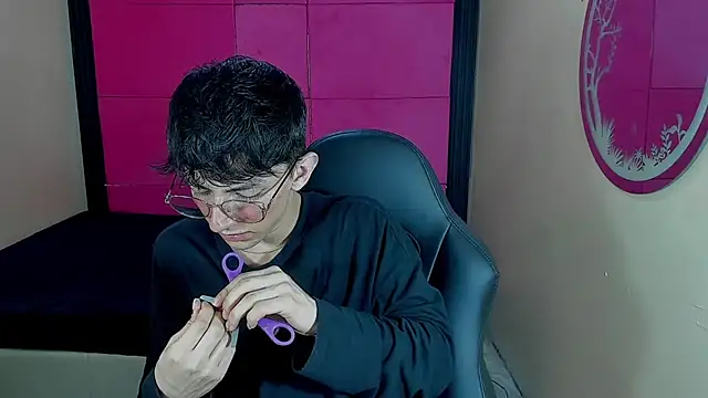 عرض كام ElanGiraldo