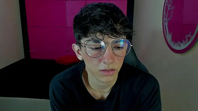 ElanGiraldo – webcam-show