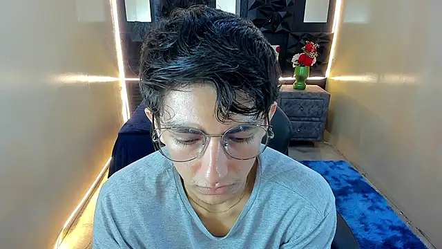 ElanGiraldo Шоу с уебкамера