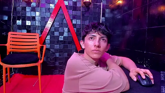 ElanGiraldo Webcam-Show
