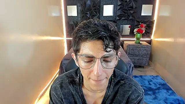 ElanGiraldo Pertunjukan Webcam