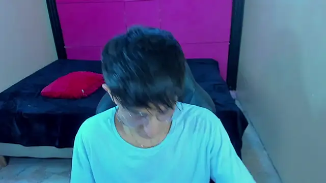 ElanGiraldo Adlı Modelin Web Kamerası Şovu