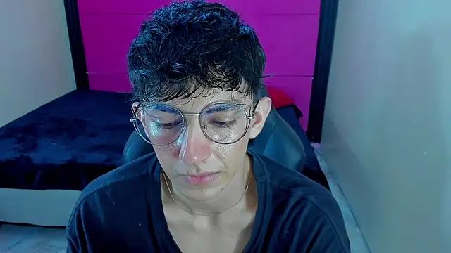 Webkamerová show ElanGiraldo