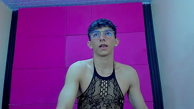 عرض كام ElanGiraldo
