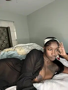 ToyaThick's Live XXX Chat