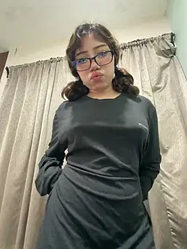 הופעת וובקאם של LatinaHornyy