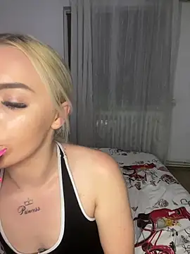 RuxyCatrina Webcam show