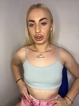 RuxyCatrina's Webcam Show