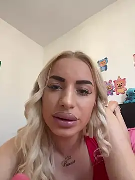 RuxyCatrina Webcam show