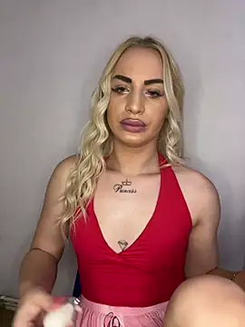 RuxyCatrina Pertunjukan Webcam