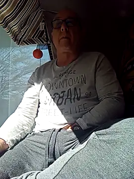 andy-1961 Adlı Modelin Web Kamerası Şovu