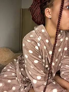 Nisha_102 Show in webcam