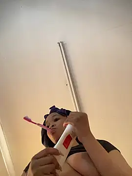 Nisha_102 Adlı Modelin Web Kamerası Şovu