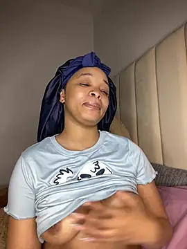 Nisha_102's Webcam Show