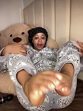 Nisha_102's Webcam Show