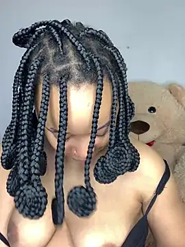 Nisha_102 Show in webcam
