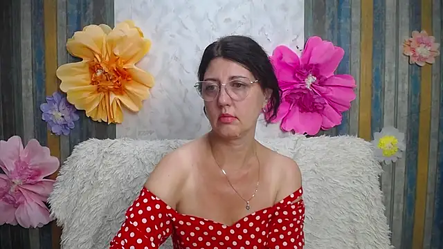 RoseHille's Live XXX Chat