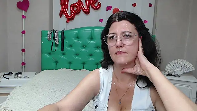 RoseHille's Live Sex Cam Show