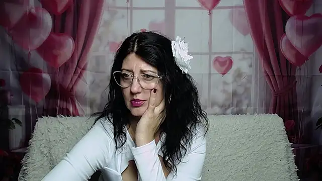 RoseHille's Live XXX Chat