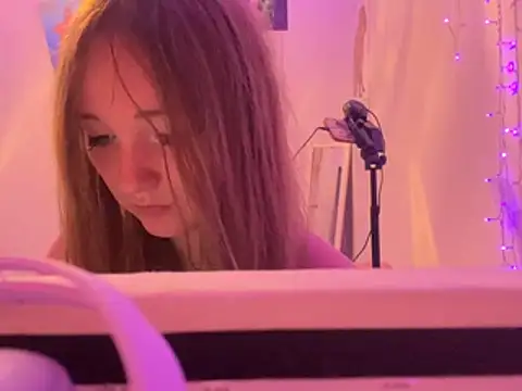Kayluvs88 在線直播表演