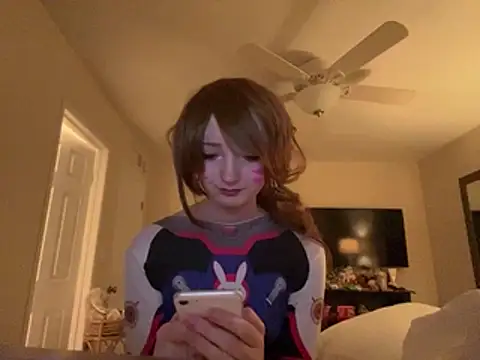 Kayluvs88 Show in webcam