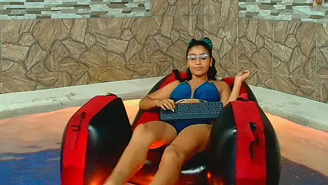 KATY_LOWERY's Webcam Show