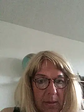 simone_xdressing Webcamshow