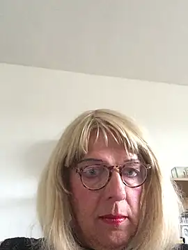 simone_xdressing Webcamshow