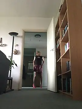 simone_xdressing webcam show