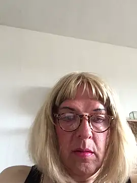 Show de simone_xdressing na webcam