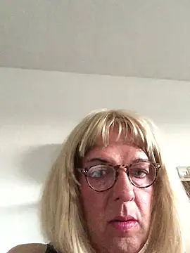 Webkamerová show simone_xdressing