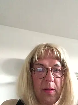 simone_xdressing Webcamshow
