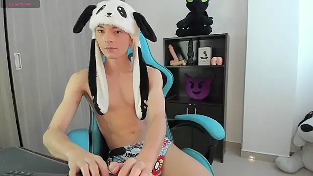 Chatroom XXX en direct de RYO_BLEU_