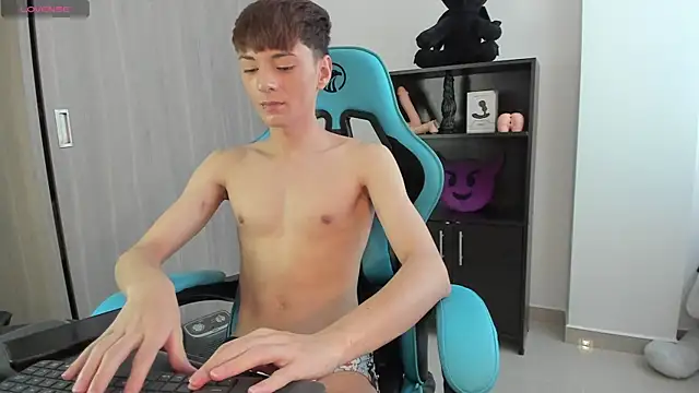 RYO_BLEU_ Webcam Show