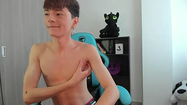 RYO_BLEU_n Webbikameraesitys
