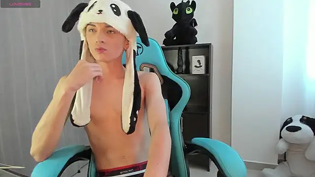 RYO_BLEU_ Show in webcam